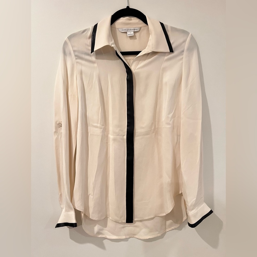 Diane von Furstenberg Quiana Silk Blouse sz2